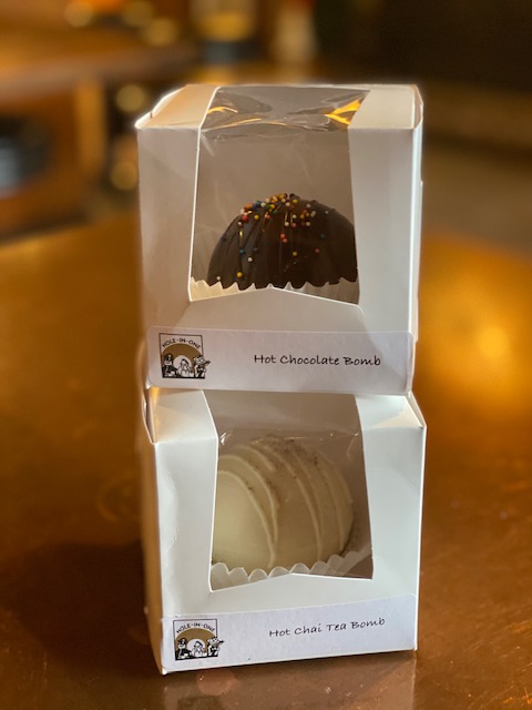 hot-chocolate-bomb